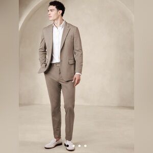 Brand new Banana republic dress pants (Men)